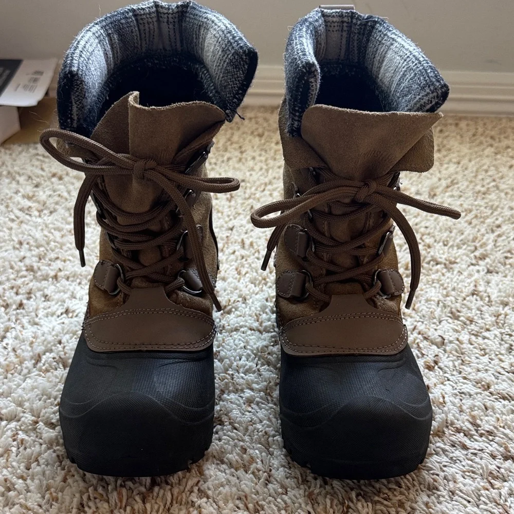 3M Thinsulate Kids Boots Brown and Black